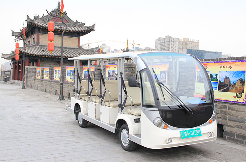 Qifan Takes You Sailing